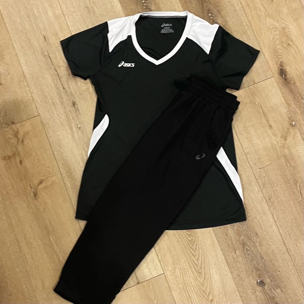 ASICS Black Athletic Outfit Jogger Pants & Top Bundle Women’s M L